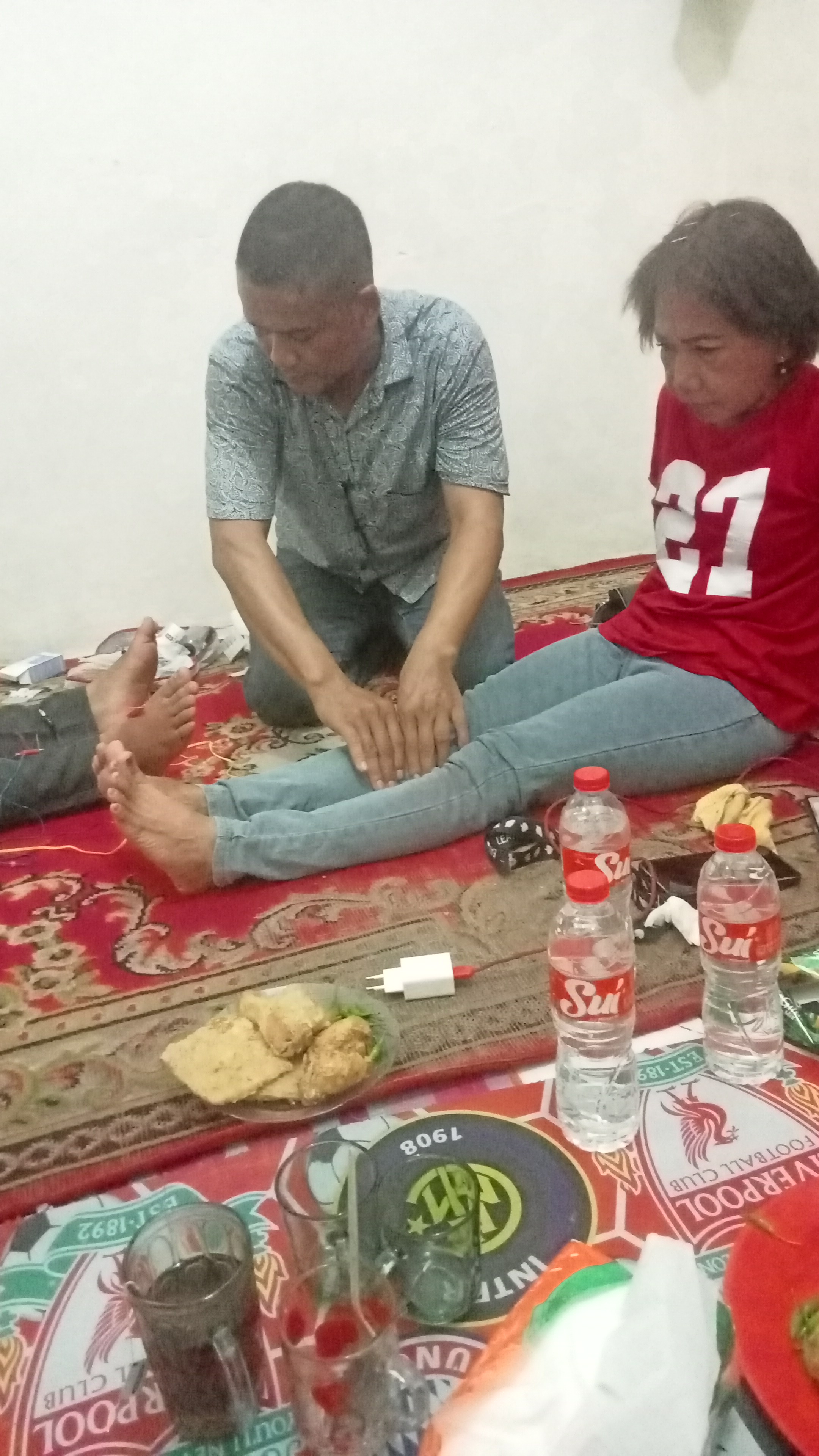 Pijat tradisional pria dan wanita 24 jam