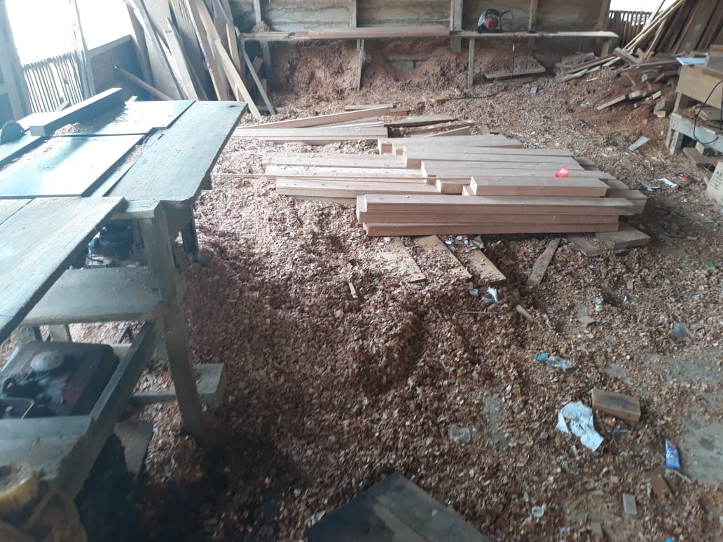 Kusen Jendela dan Pintu