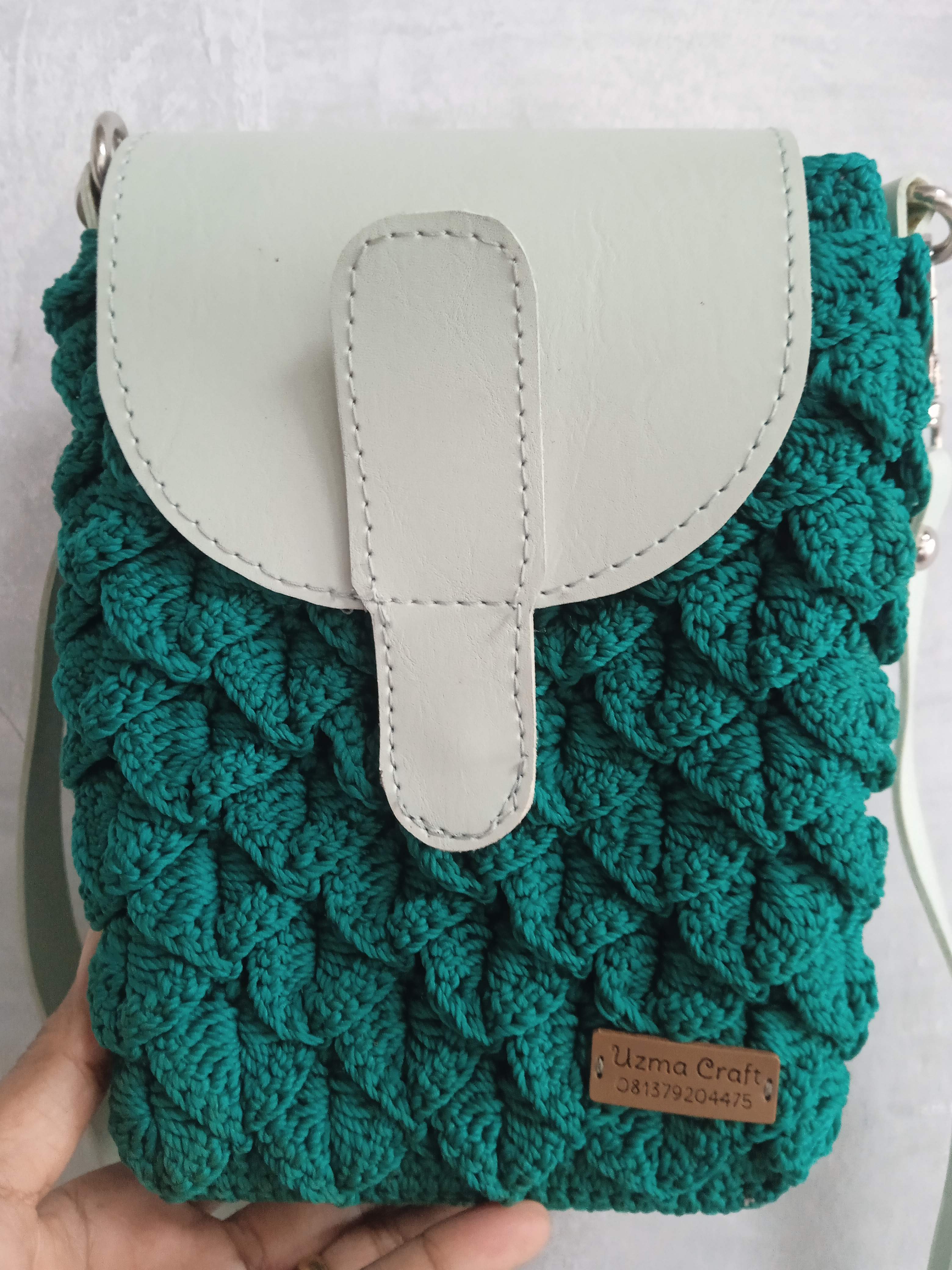 Tas hp rajut 