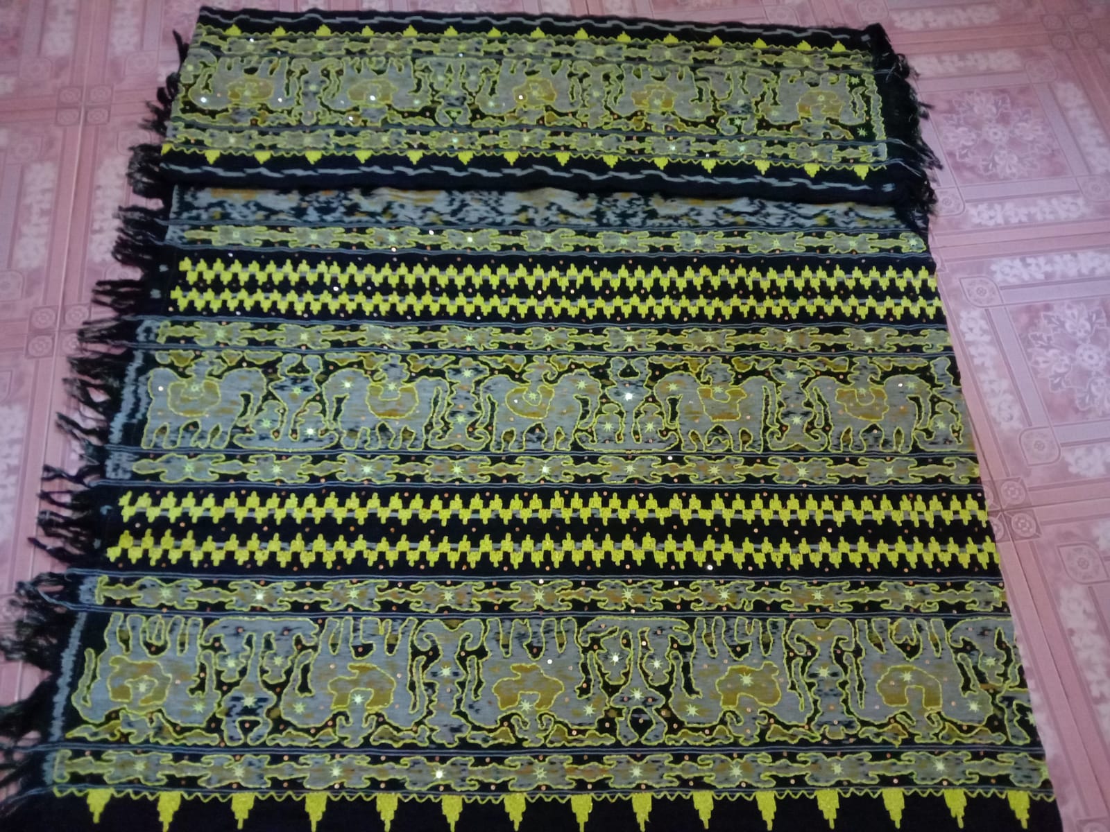 Kain Tapis