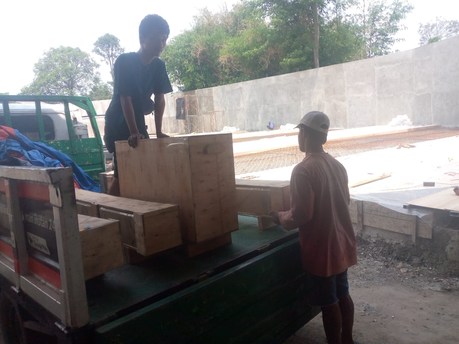 JASA IMPORT MESIN DAN PERALATAN INDUSTRI