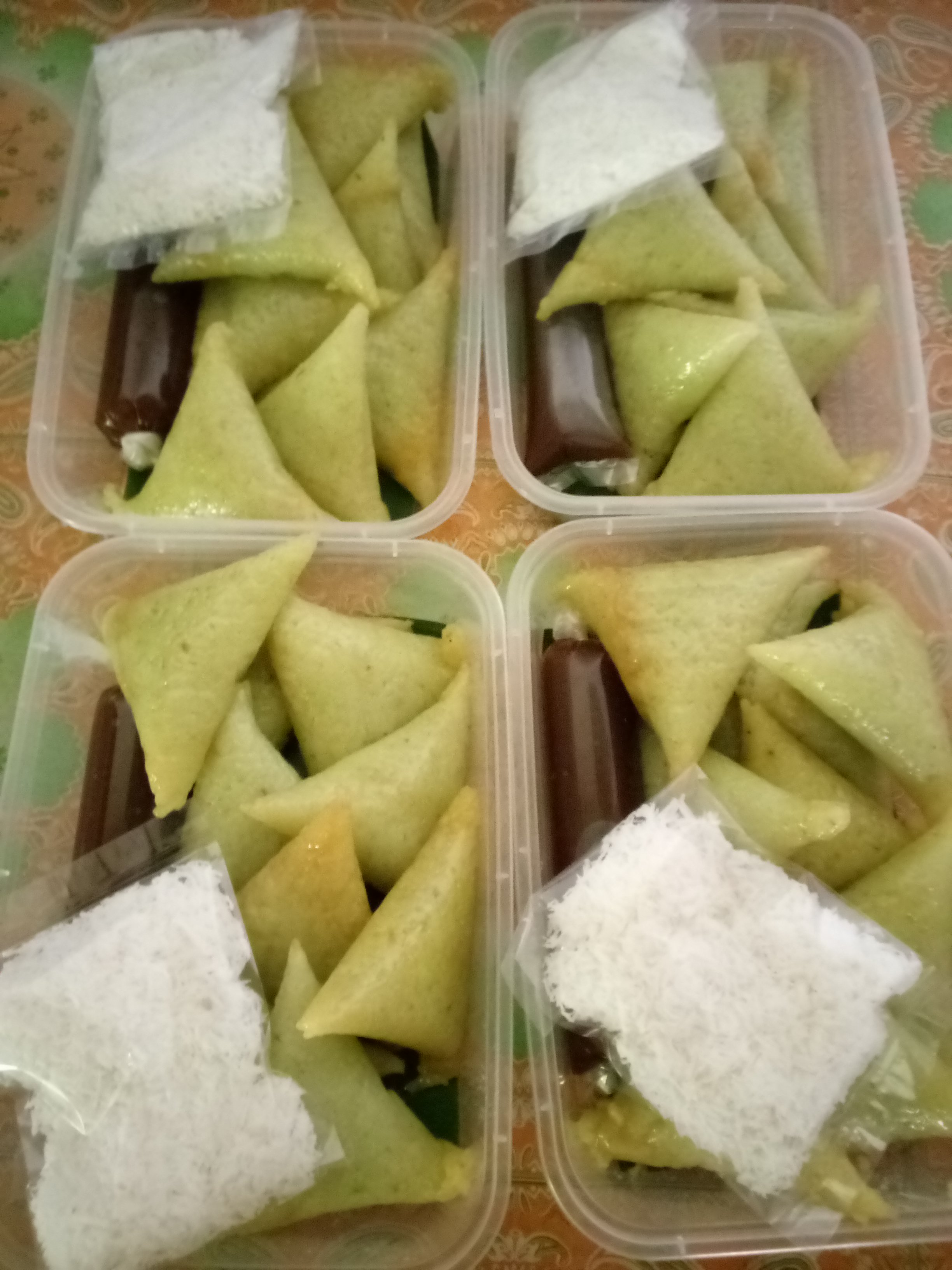 Lupis ketan gula aren asli