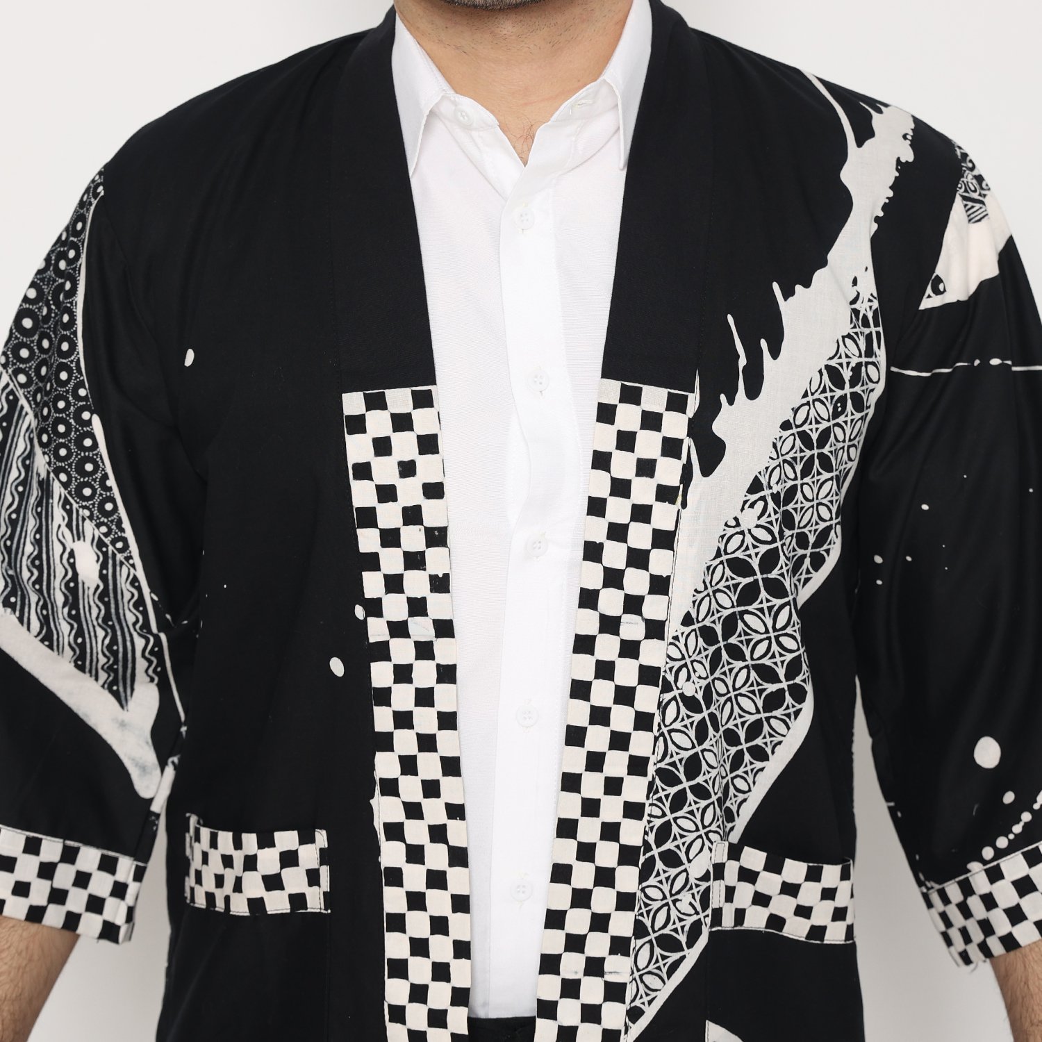 Outer Batik Abstrak