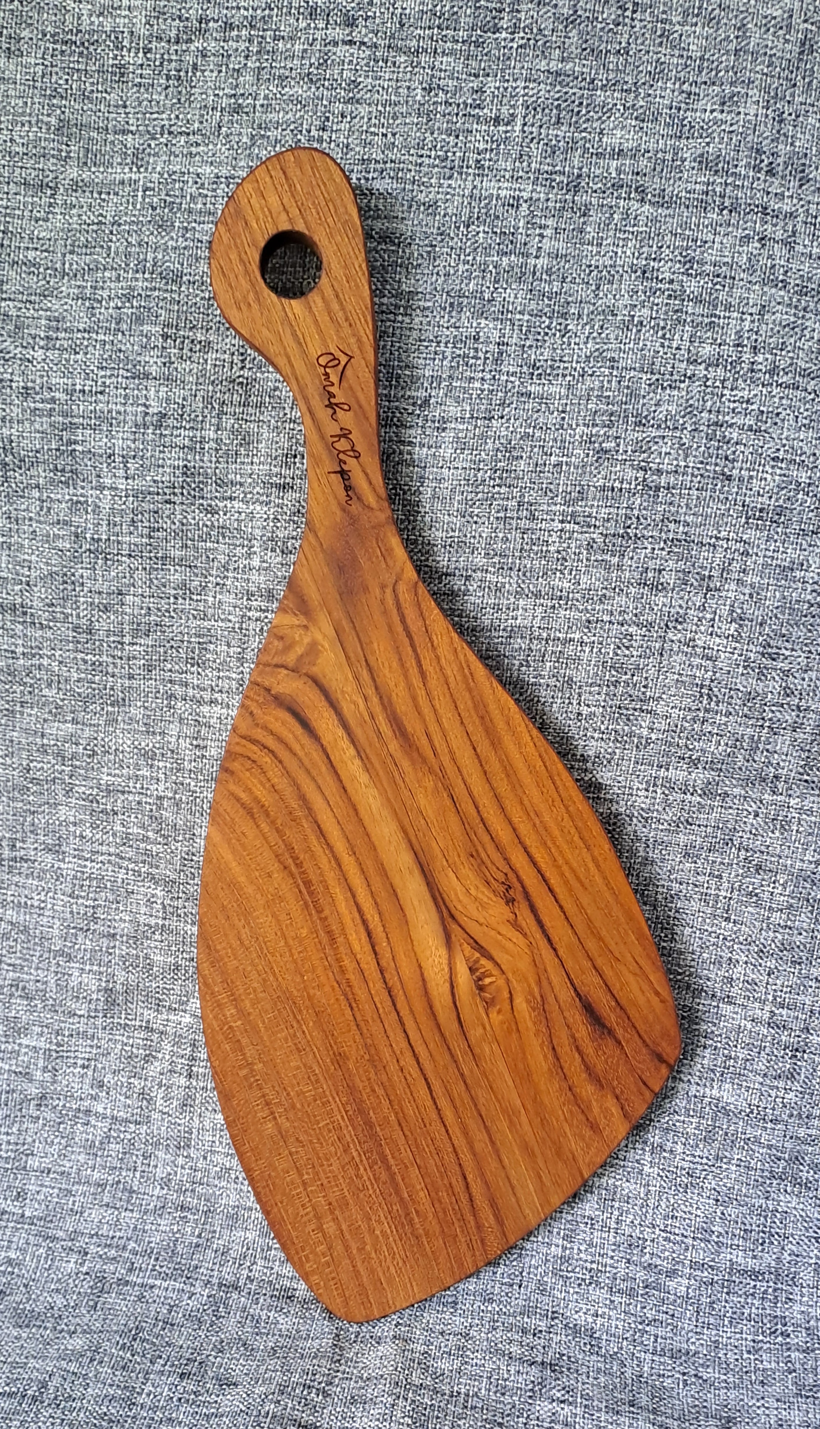 Talenan Kayu Jati