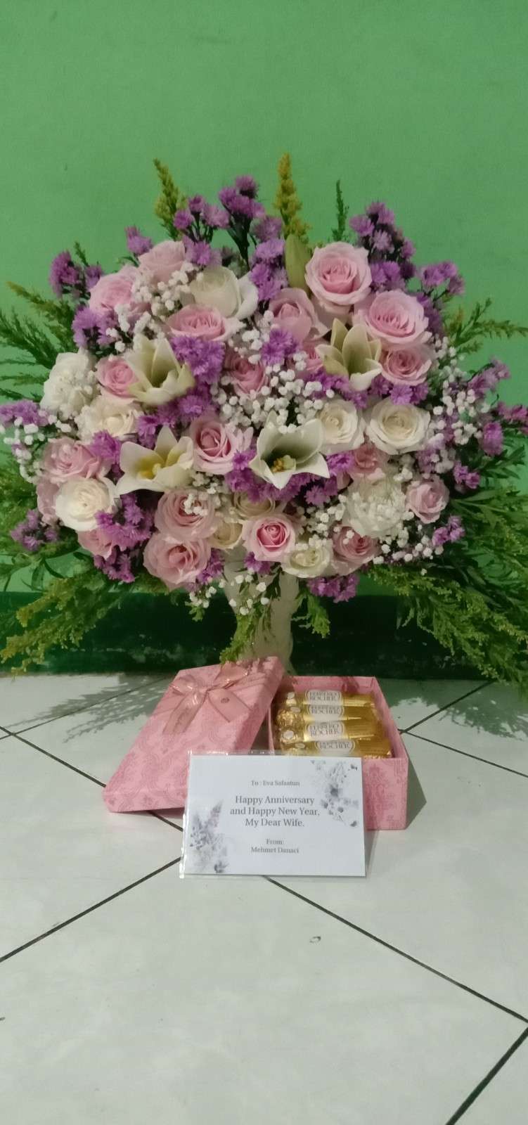 Karangan bunga dan rangkaian bunga