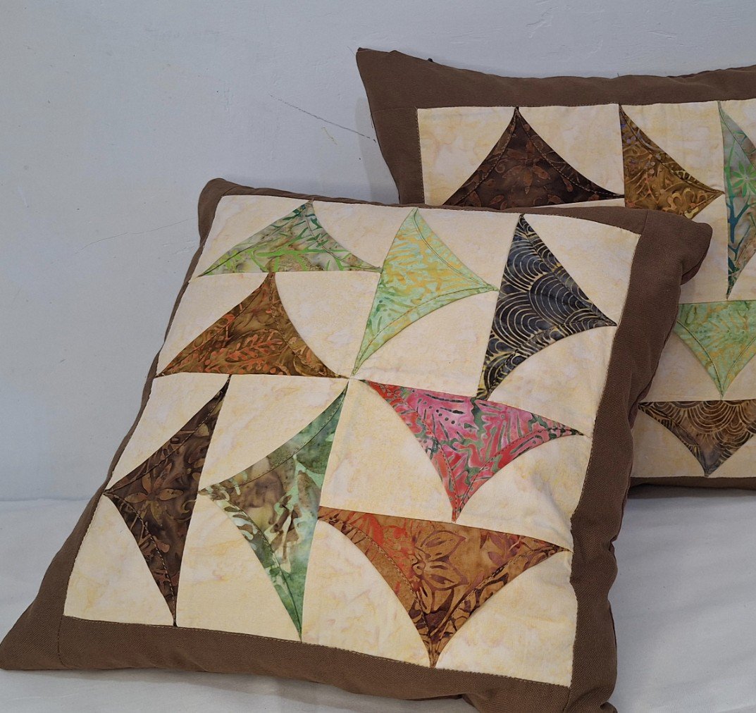 Taplak meja, sarung bantal sofa, tas