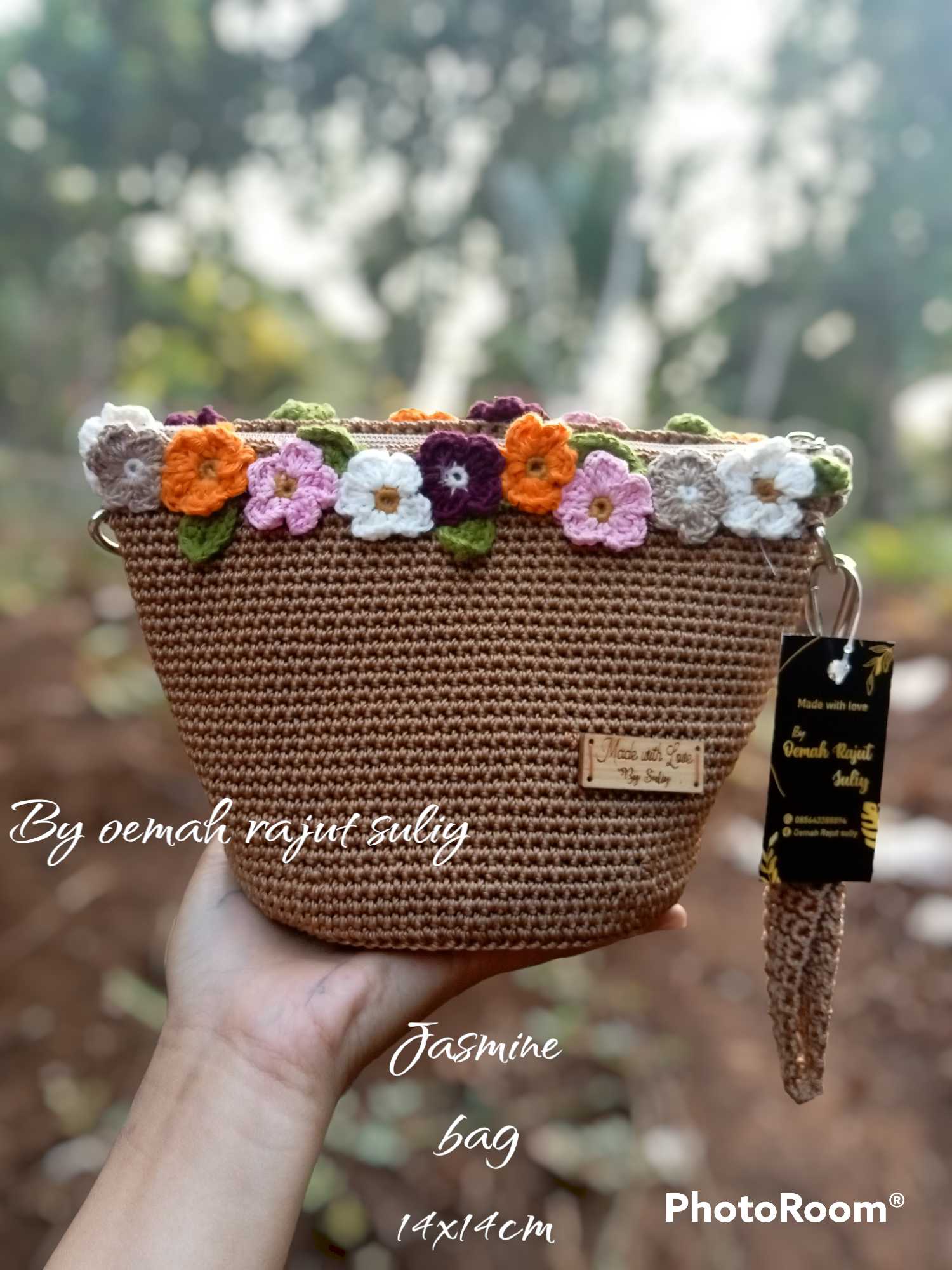 pouch rajut bunga 