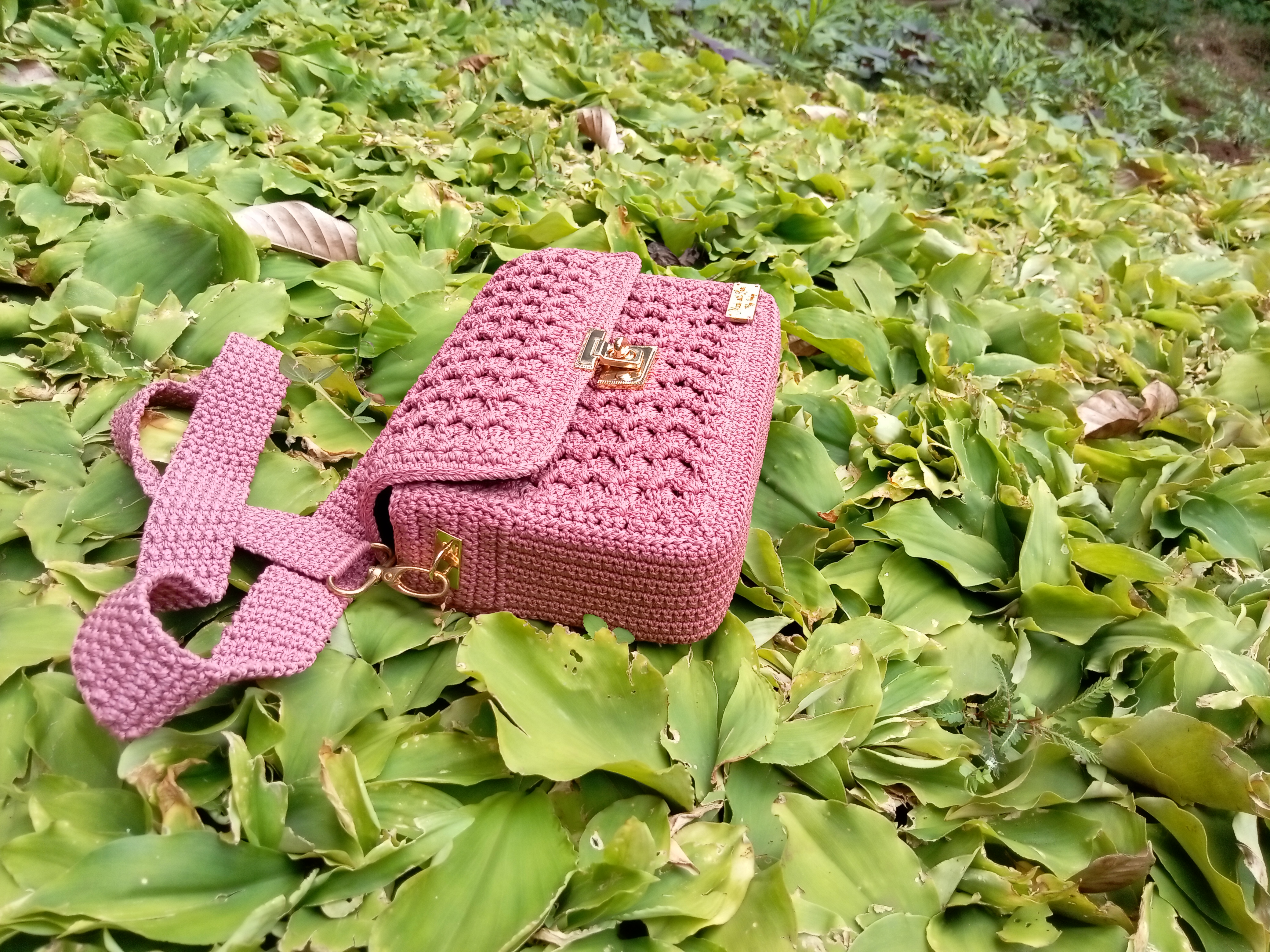 tas rajut Prada stich 