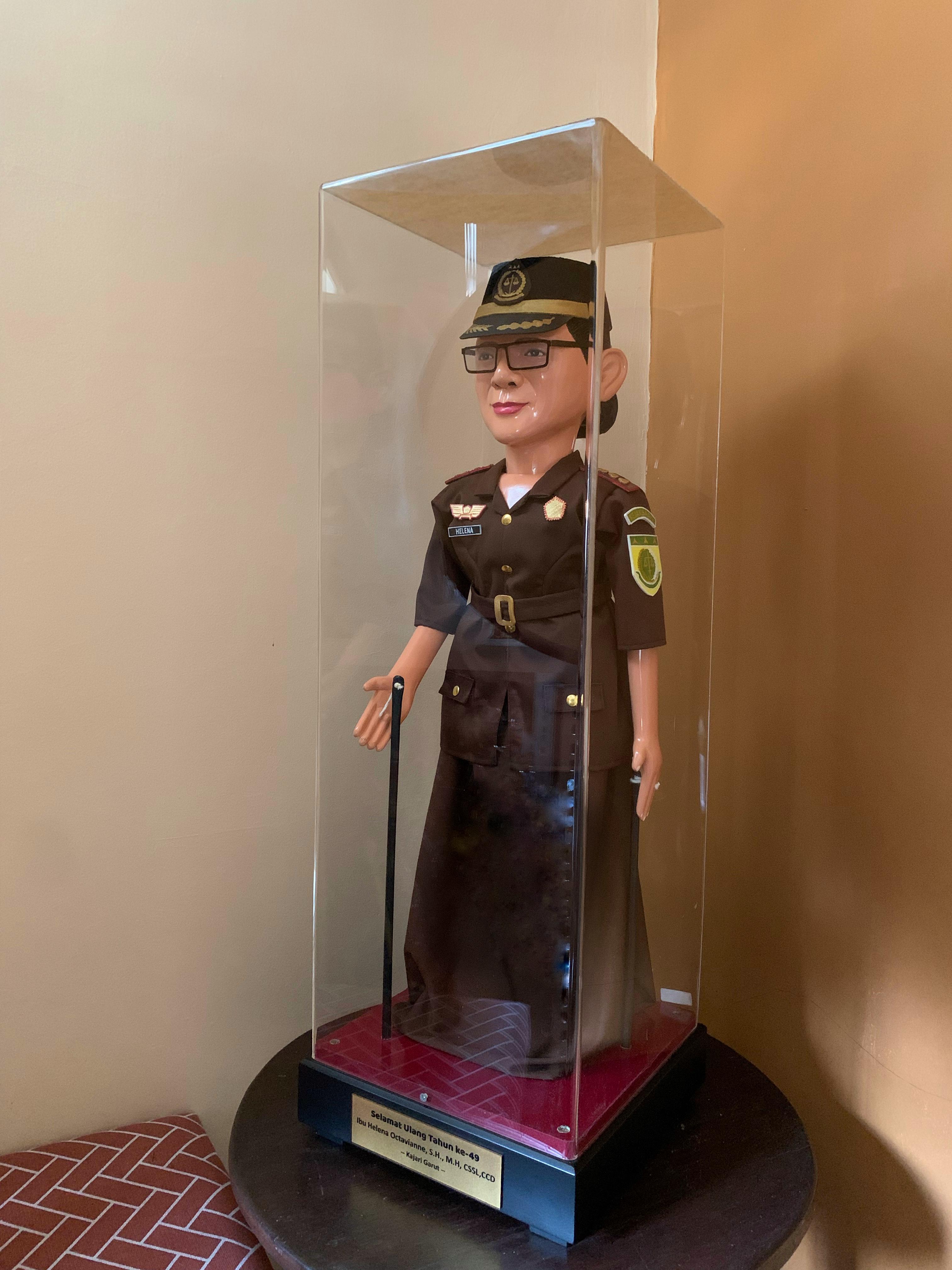 Miniatur Mirip seseorang sebagai kado ulang tahun