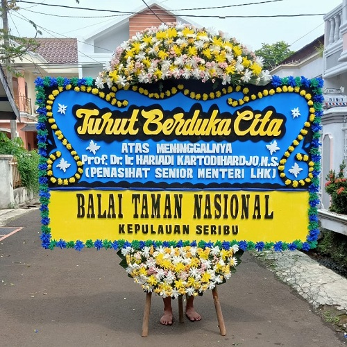 WA 085861001800 Toko Karangan Bunga Sukabumi