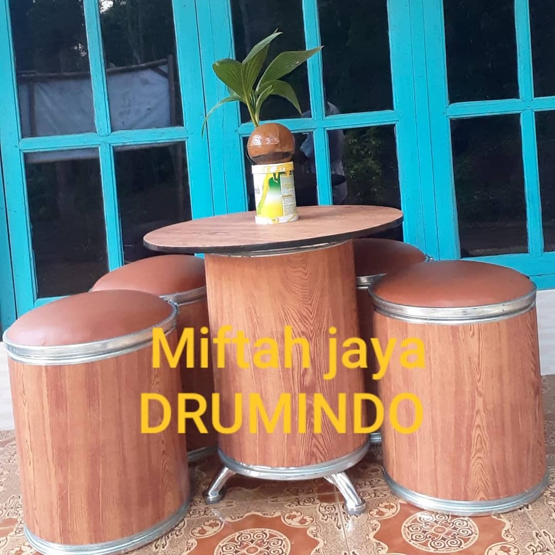 Kursi tong karton