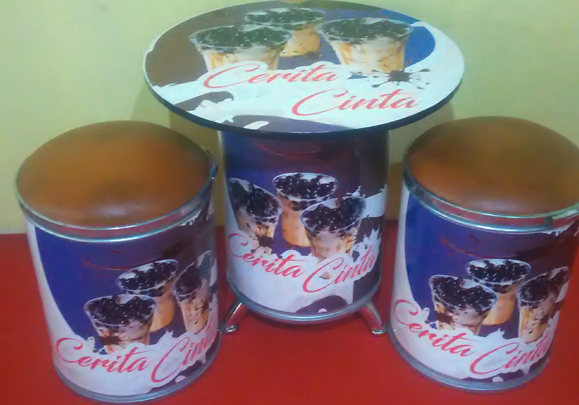 Kursi tong karton