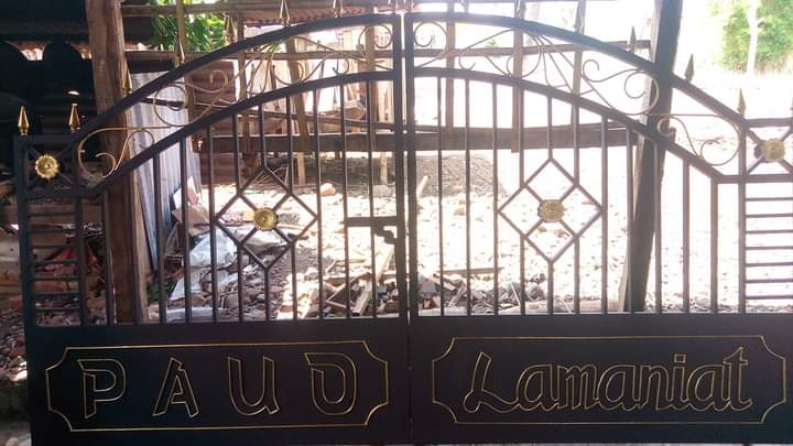 Pagar rumah