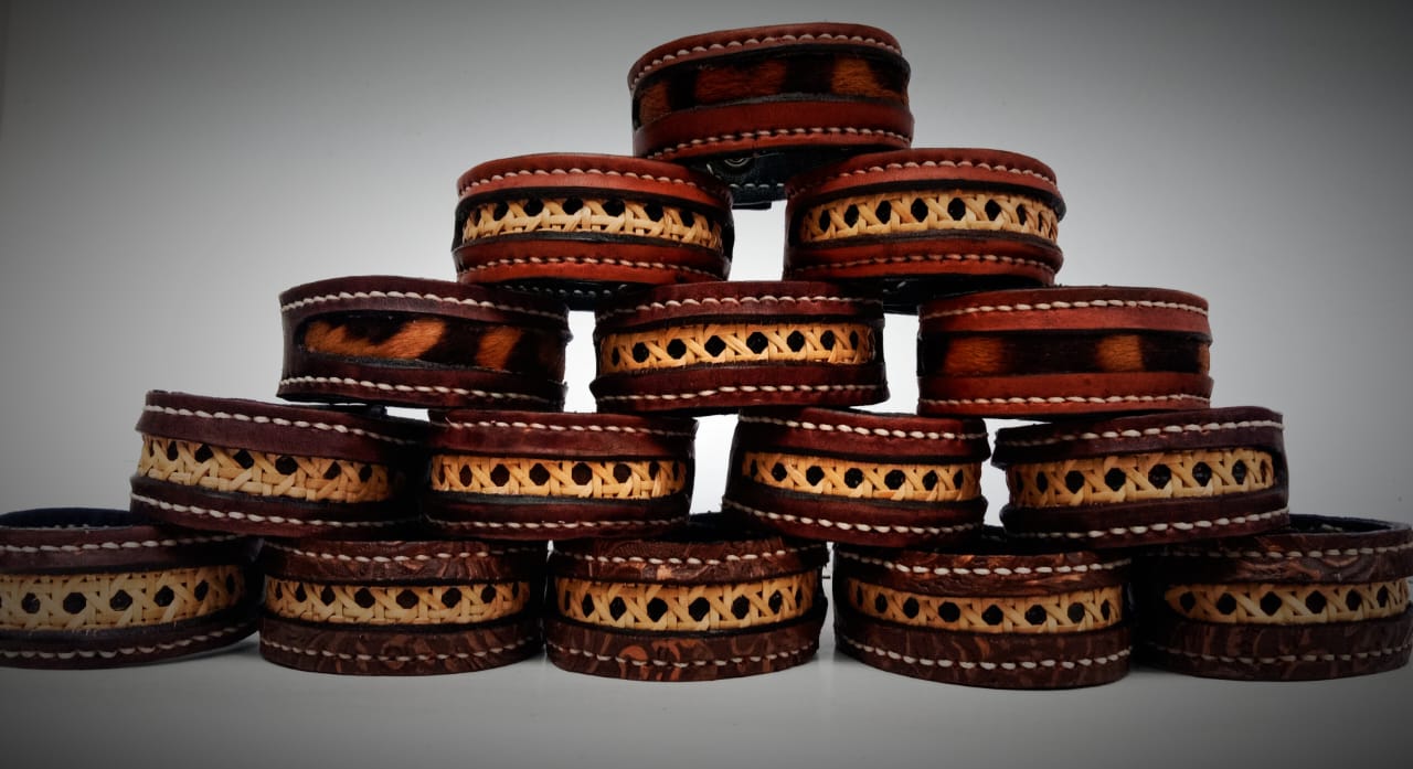 Sarung Korek &amp; Gelang 