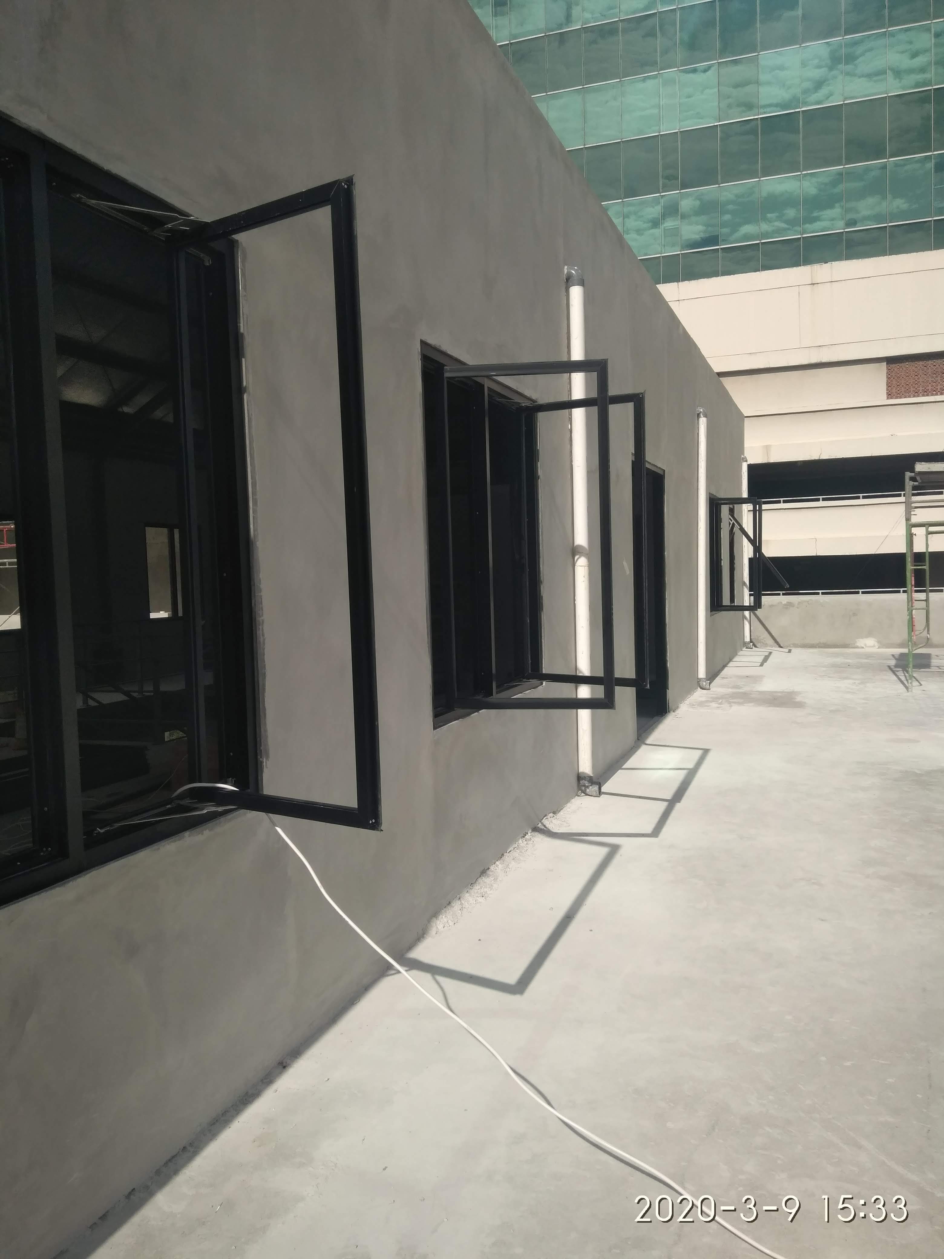 Kusen pintu dan jendela aluminium dan kaca