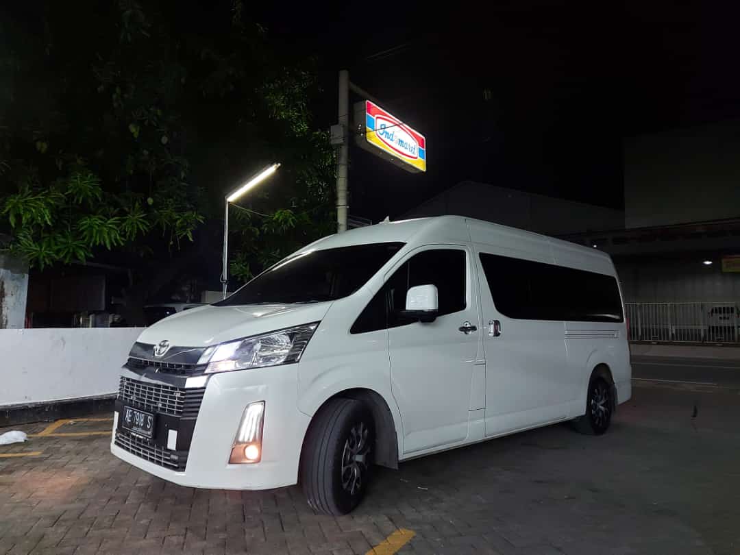 Sewa mobil + driver