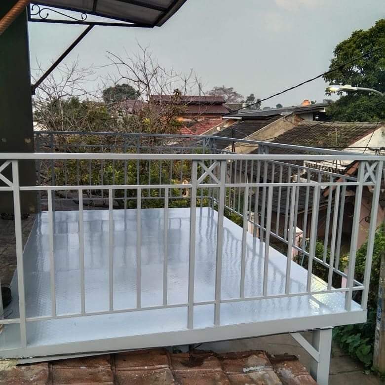 Pagar minimalis