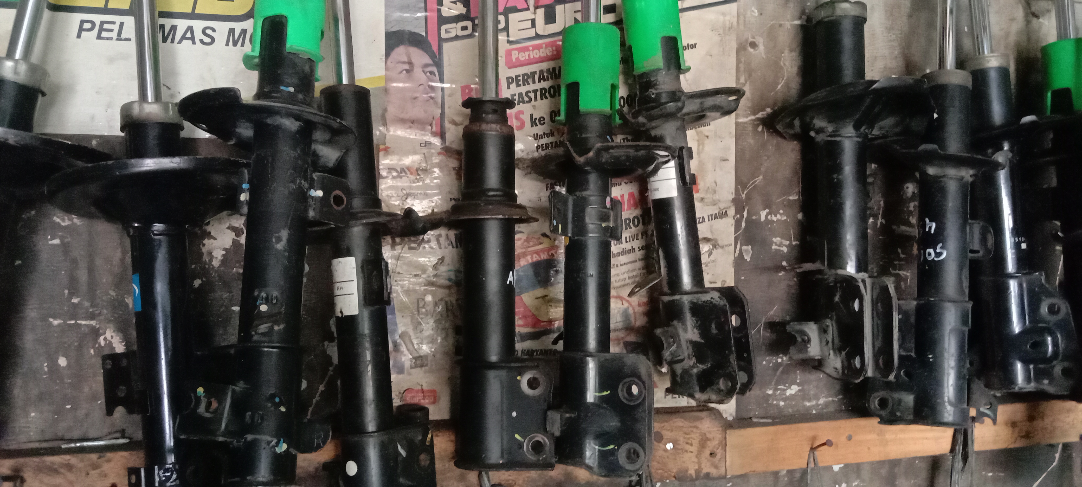 Service Shockbreaker