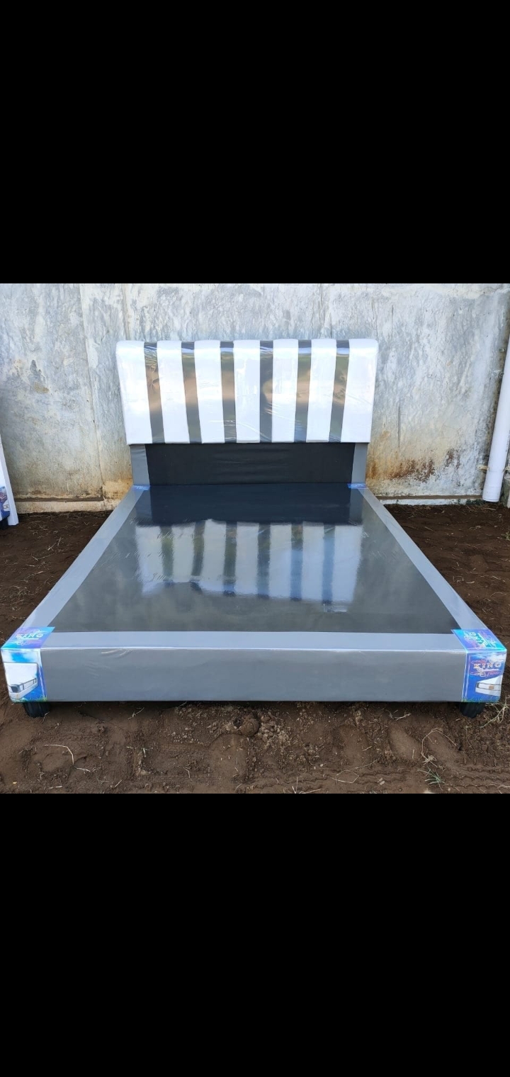 Dipan dan spring bed