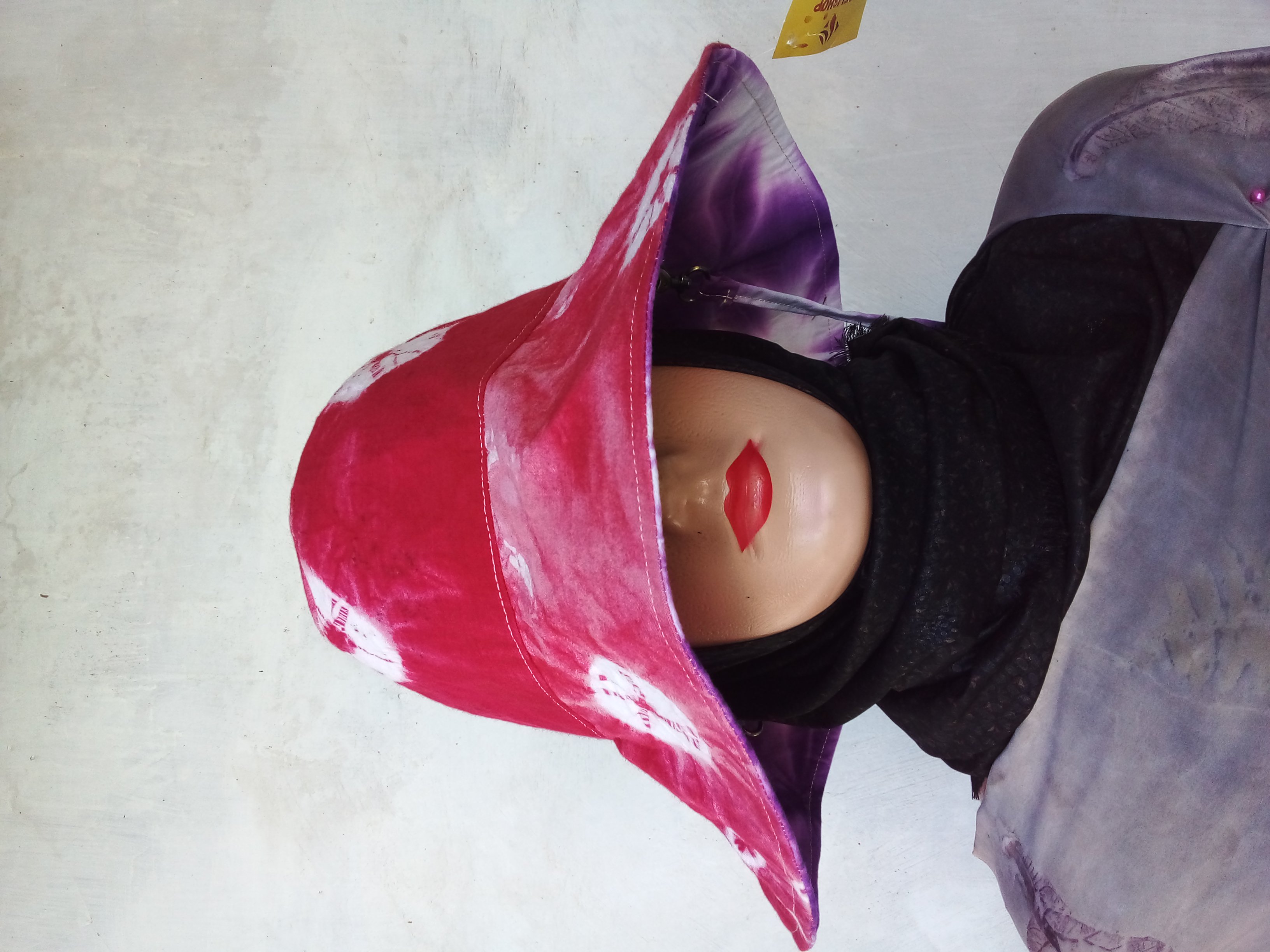 Topi two motif eco print