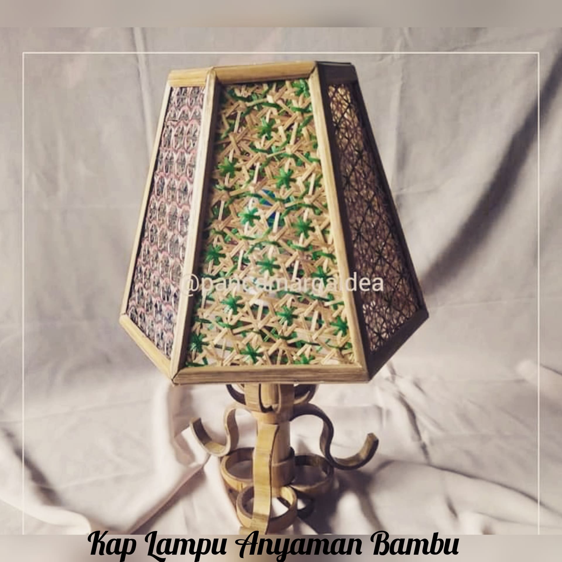Kap Lampu Anyaman Bambu 