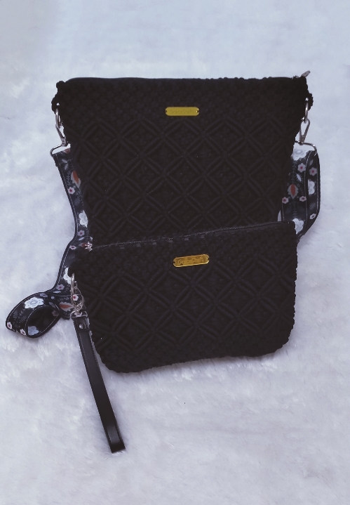 Dompet macrame