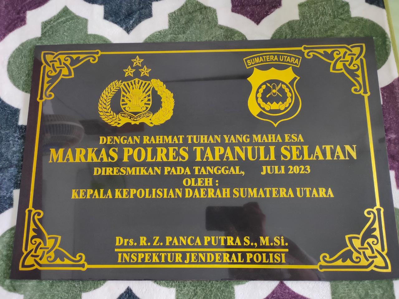 Batu Nisan